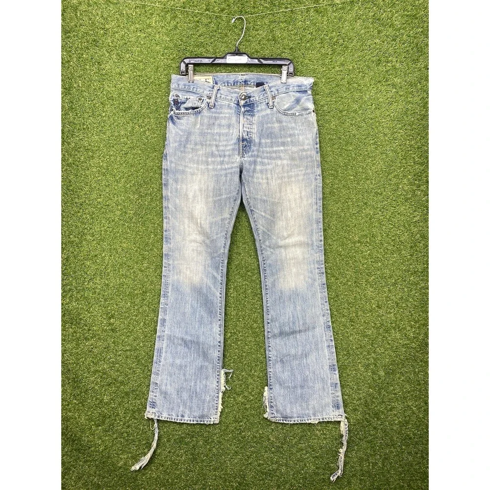 Abercrombie & Fitch Jeans Mens 31x32 Classic Straight Light Wash Distressed Work